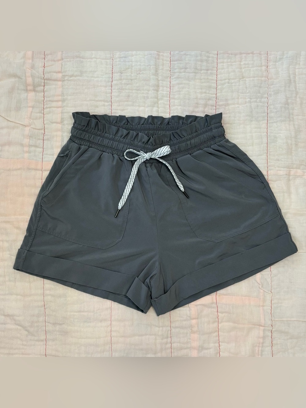 EUC Zella High Rise Camp Shorts, Women XS, Gray, Elastic Drawstring Rolled Cuffs - Picture 2 of 12